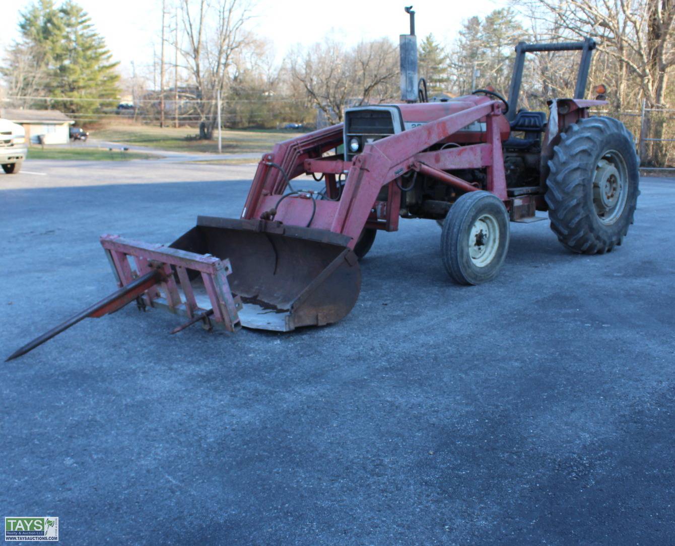 Tays Realty & Auction - Auction: ONLINE ABSOLUTE AUCTION: TRACTORS -  VEHICLES - TRAILERS - SHOP EQUIPMENT ITEM: Sears Air Compressor Paint  Sprayer
