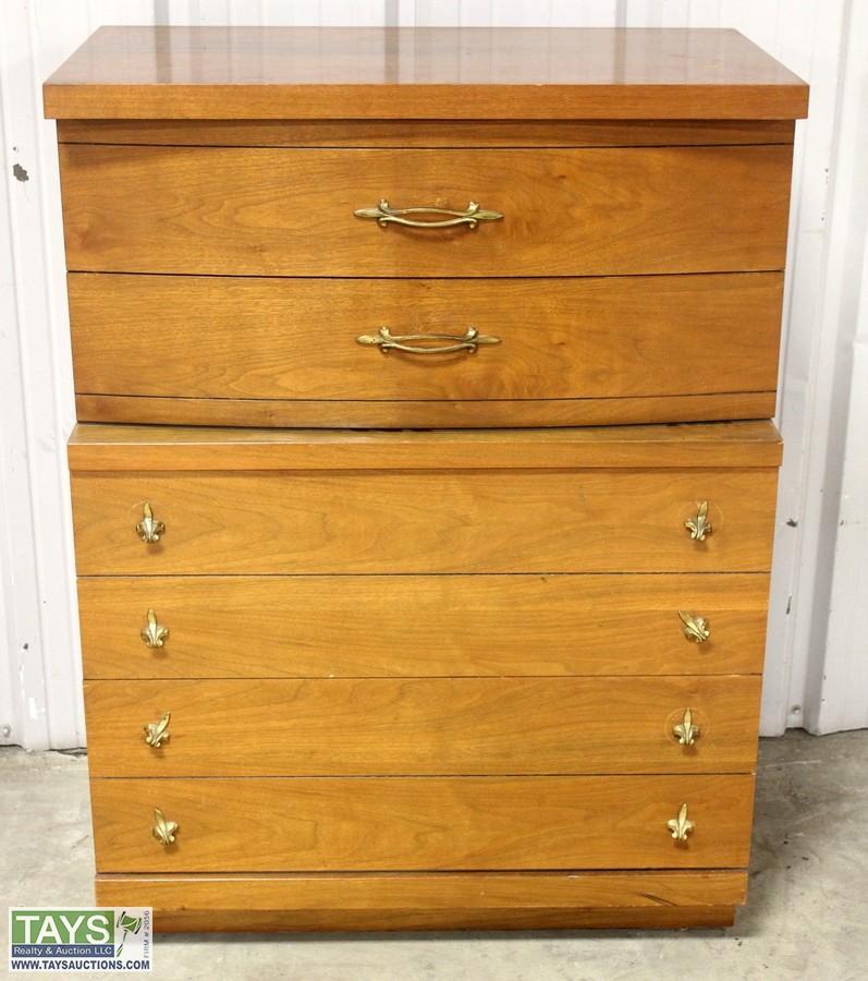 Tays Realty & Auction Auction ABSOLUTE ONLINE AUCTION FURNITURE